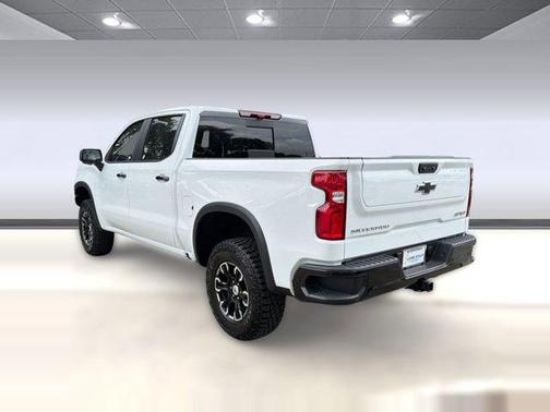 Summit White 2026 Chevrolet Silverado 1500 ZR2