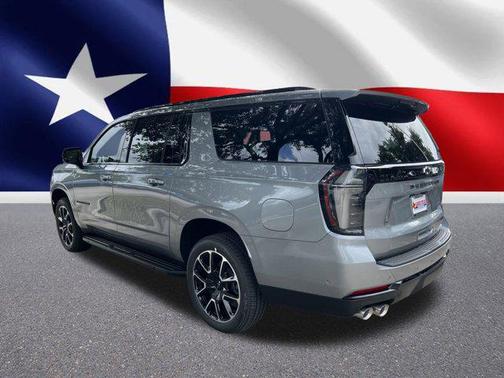 2025 Chevrolet Suburban RST