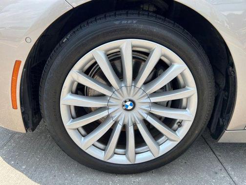 2020 BMW 740 740i