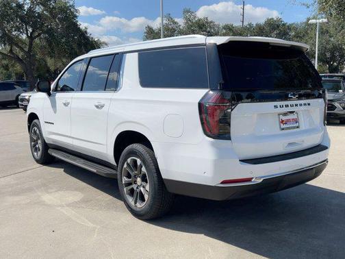 2026 Chevrolet Suburban LS