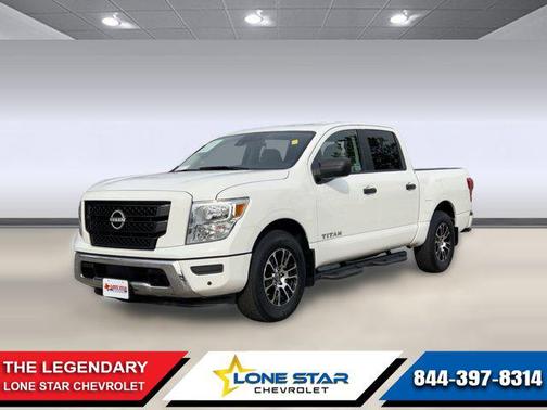 2023 Nissan Titan SV