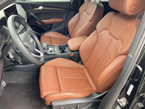 2024 Audi Q5 45 S line Premium