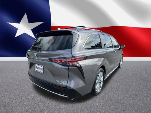 2021 Toyota Sienna Platinum 7 Passenger