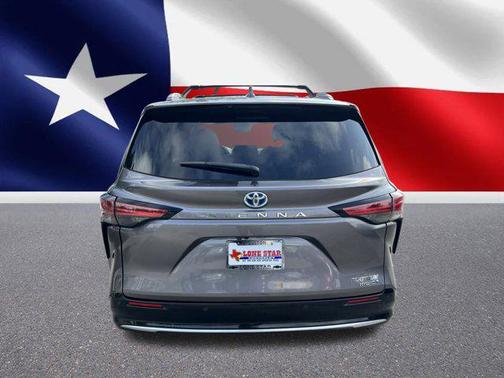 2021 Toyota Sienna Platinum 7 Passenger