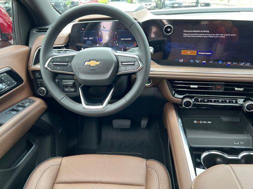 2025 Chevrolet Suburban 4WD High Country