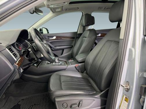 Florett Silver Metallic 2020 Audi Q5 45 Premium