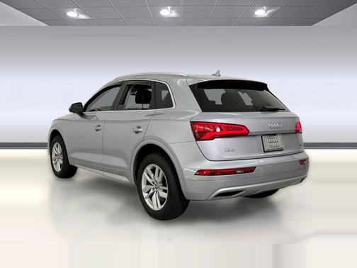 Florett Silver Metallic 2020 Audi Q5 45 Premium