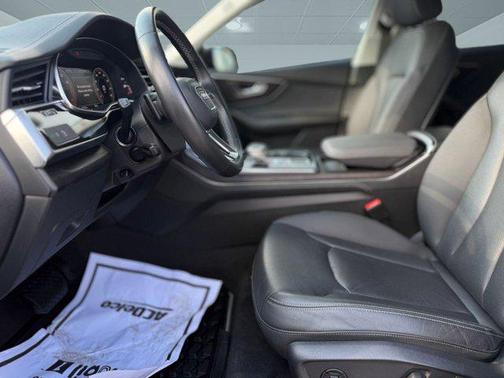 2023 Audi Q8 55 Premium Plus