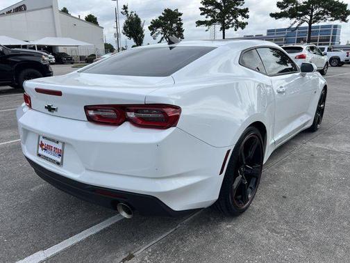2022 Chevrolet Camaro 2LT