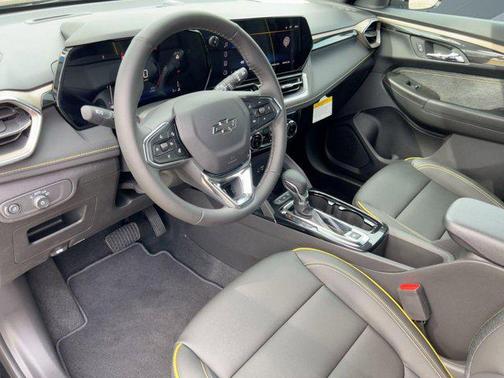 Mosaic Black Metallic 2026 Chevrolet Trailblazer ACTIV