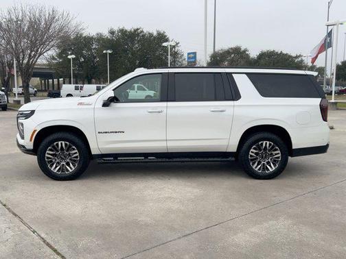 2025 Chevrolet Suburban 4WD Z71