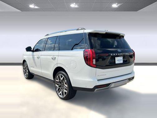 STAR WHITE MET TRI-COAT 2025 Ford Expedition Platinum