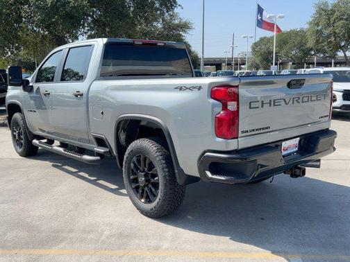 2026 Chevrolet Silverado 2500 Custom
