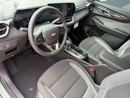 Cacti Green 2026 Chevrolet Trailblazer LT