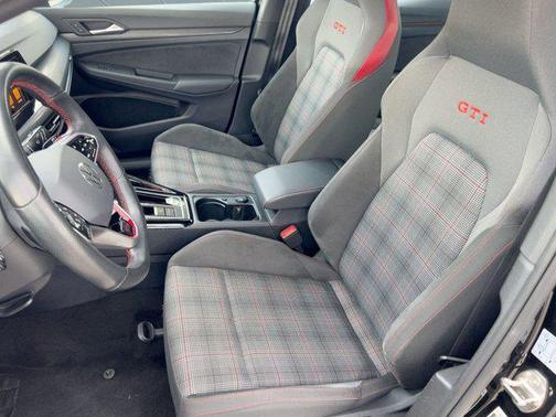 2024 Volkswagen Golf GTI 2.0T S DSG