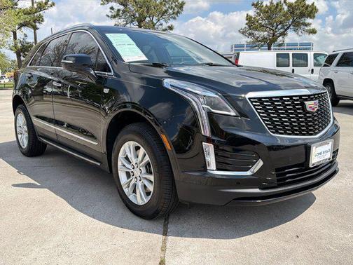 Stellar Black Metallic 2025 Cadillac XT5 Luxury