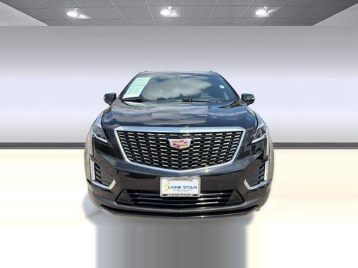 Stellar Black Metallic 2025 Cadillac XT5 Luxury