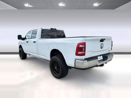 2024 RAM 2500 Tradesman Crew Cab 4x4 8' Box