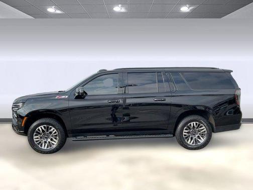 2025 Chevrolet Suburban 4WD Z71