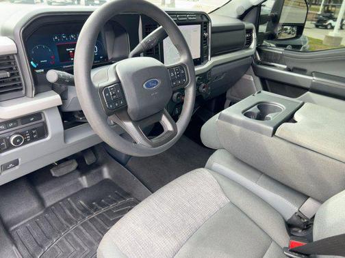 2024 Ford F-350 XLT