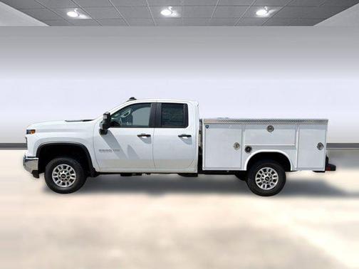 Summit White 2026 Chevrolet Silverado 2500 WT