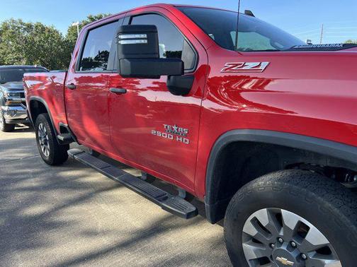 2024 Chevrolet Silverado 2500 Custom