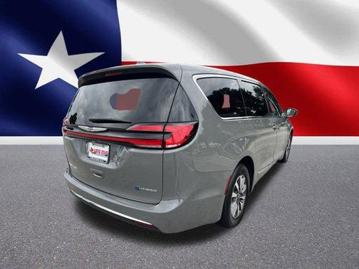 2022 Chrysler Pacifica Hybrid Limited