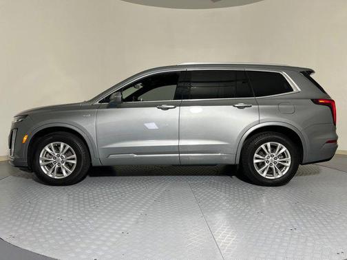 2023 Cadillac XT6 Luxury FWD