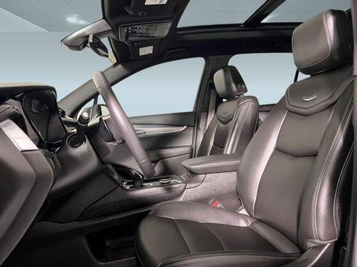 2023 Cadillac XT6 Luxury FWD