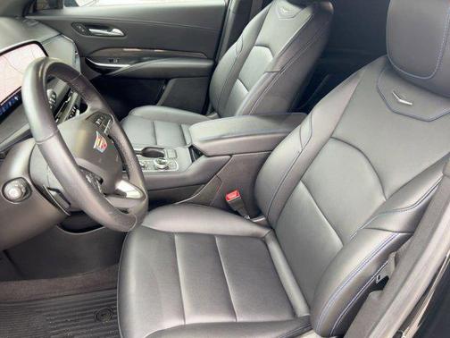 2024 Cadillac XT4 Sport