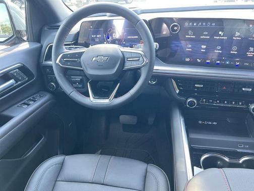 2025 Chevrolet Suburban RST