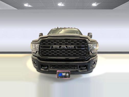 2024 RAM 3500 Lone Star Crew Cab 4x4 8' Box