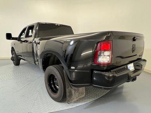 2024 RAM 3500 Lone Star Crew Cab 4x4 8' Box