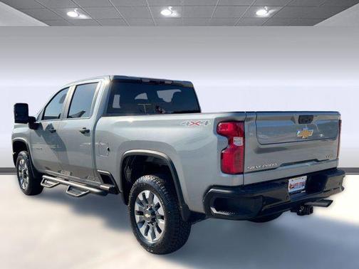 2024 Chevrolet Silverado 2500 Custom