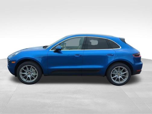 Sapphire Blue Metallic 2015 Porsche Macan S