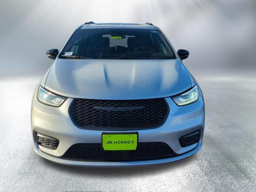 Silver Mist Clearcoat 2026 Chrysler Pacifica Limited