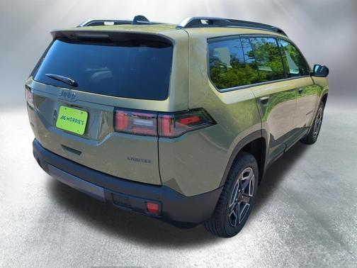 41 2026 Jeep Cherokee LAREDO/LIMITED