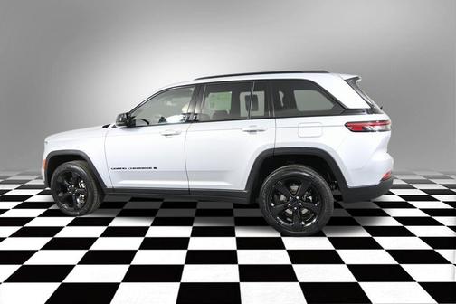 2023 Jeep Grand Cherokee Altitude