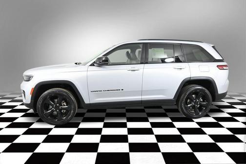 2023 Jeep Grand Cherokee Altitude