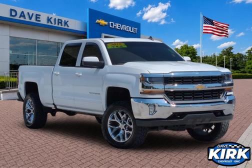 Summit White 2018 Chevrolet Silverado 1500 LT