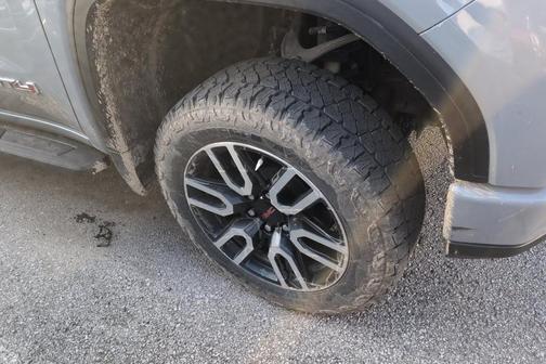 Gray 2024 GMC Sierra 1500 AT4