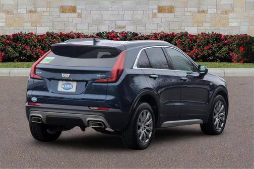 2020 Cadillac XT4 Premium Luxury
