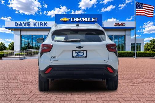 Summit White 2026 Chevrolet Trax LT