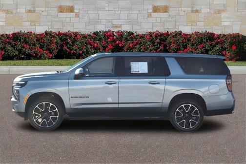 2025 Chevrolet Suburban RST