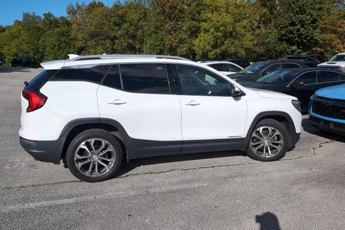 2020 GMC Terrain SLT