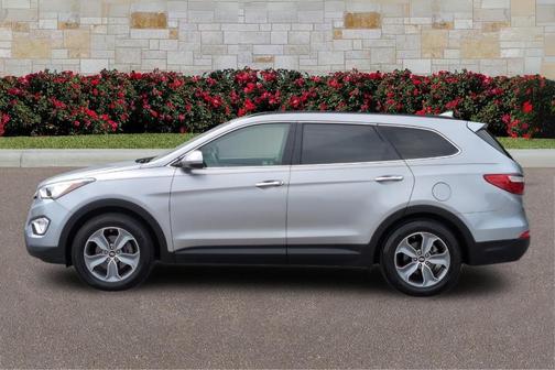 2016 Hyundai SANTA FE SE