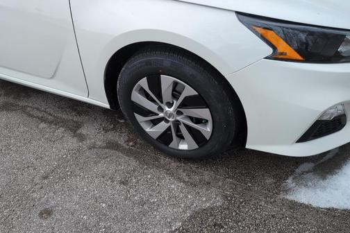 2022 Nissan Altima 2.5 S