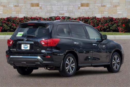2019 Nissan Pathfinder SL
