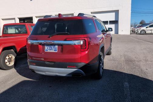 2021 GMC Acadia SLT