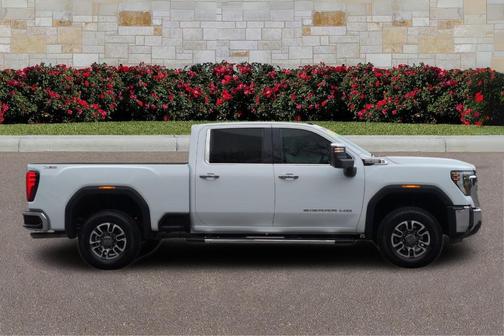 2026 GMC Sierra 2500 SLT